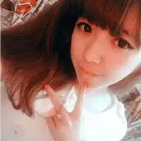 为彼此迷失一生的时尚情侣头像我们一辈子大手牵小手大步向前走