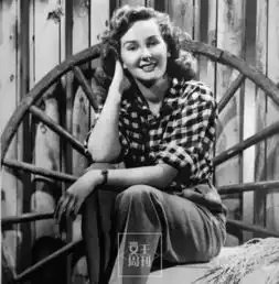 她90岁还穿高跟,比18岁还惊艳,美成了国宝级女神