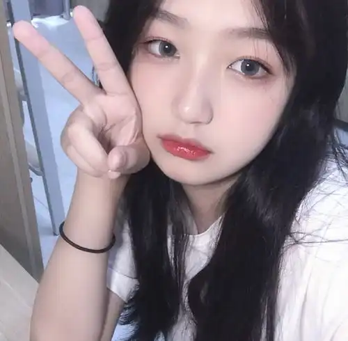 女生头像图集读书买花长大