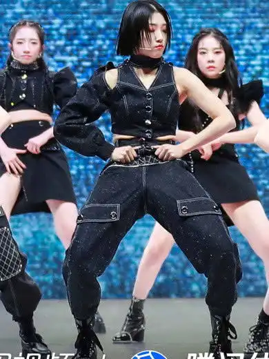 暗黑风的女生头像图片杨