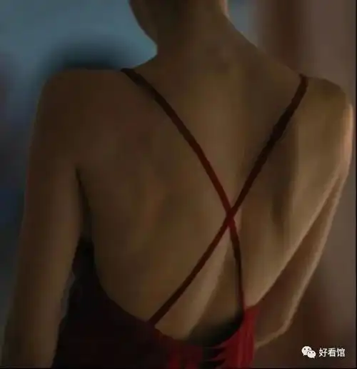 女性头像简单气质成熟q