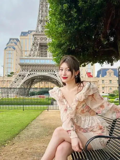 让青春华丽妙趣横生