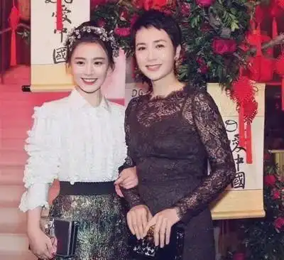 欧豪左耳拿3000万片酬,扣税收和公司分成,到手里30左右