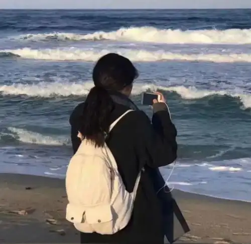 我怀念的,我爱过你如果有一天忘记他网易订阅