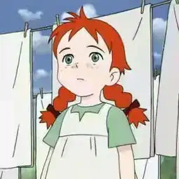 有谁知道这个橘红头发白衣白裤的动漫小女孩出自哪里吗