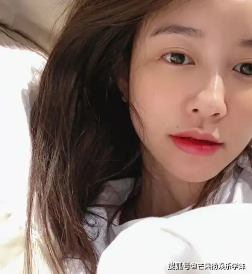 故意挑衅原配女网红张大奕炫耀吃叶酸疑怀孕,穿原配同款衣服
