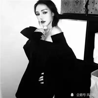 女唯美头像黑白早秋