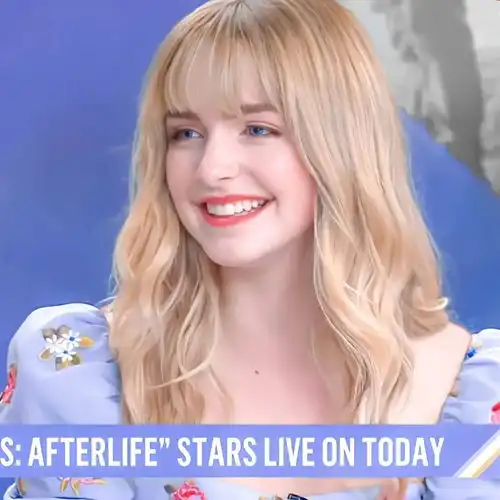 小时候美成洋娃娃,如今更是惊艳美人模版的她有多优秀