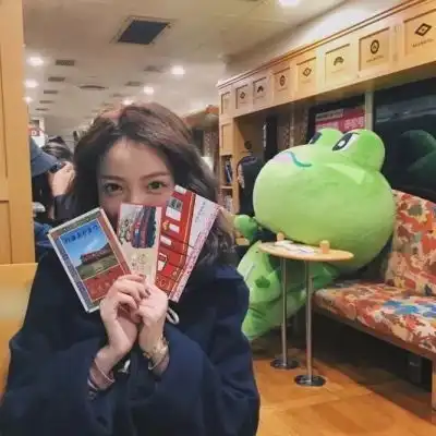 想和你一起在晚风里说些可爱的废话数星星知道月亮也凑过来听