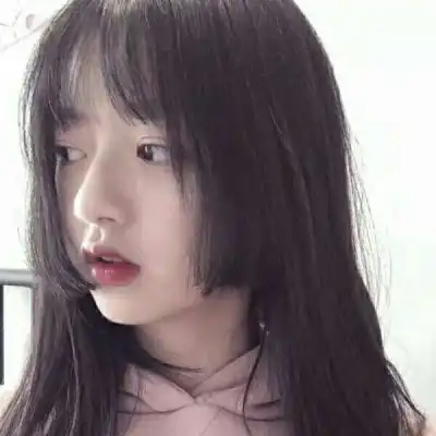 眼泪过后留下的是一脸冷酷,高冷女生头像