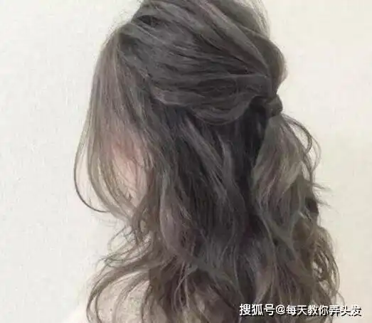 15款慵懒风的女生卷发,时尚又有气质,谁会不喜欢呢