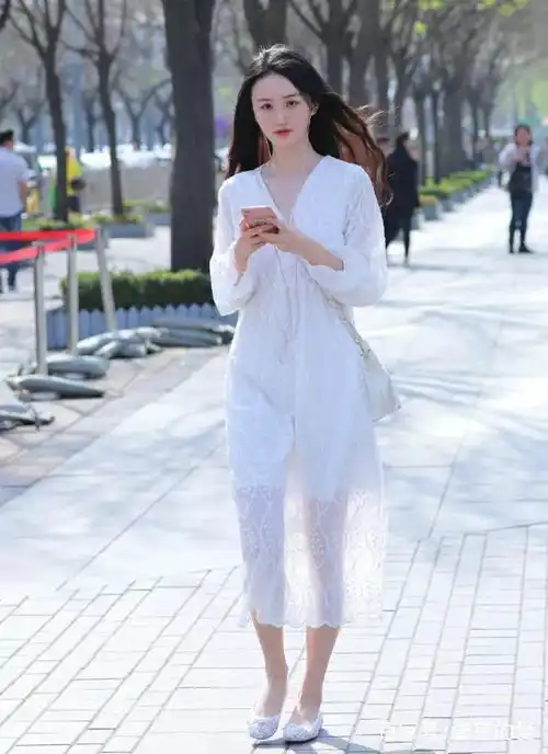 街拍逛街美女