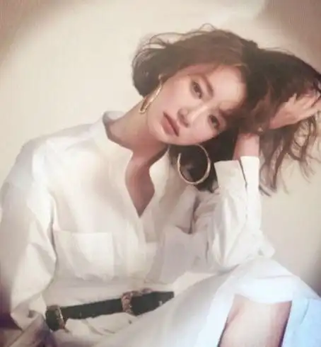 这还是韩版漂亮的她里面的短发女神高俊熙吗