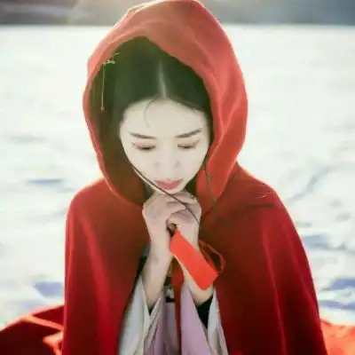 其实我也很介意只是笑着说没关qq女生头像我要个性网