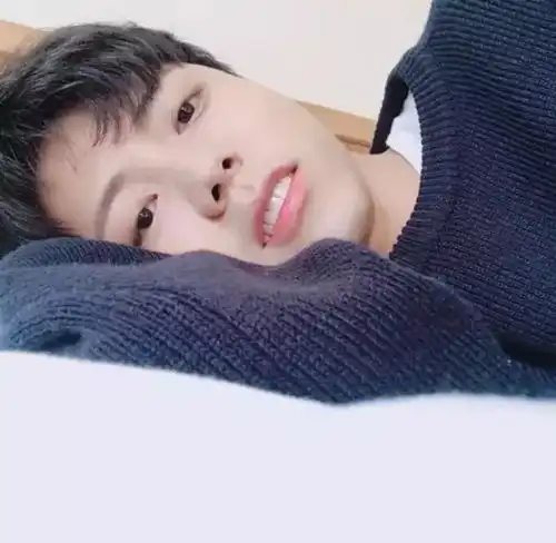 真人男生头像愿一切为之努力的事情,都有浪漫的结果