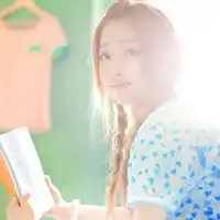 美丽的韩国女孩小清新头像,贪心就是拿一粒纽扣,非要缝在人家衣服上