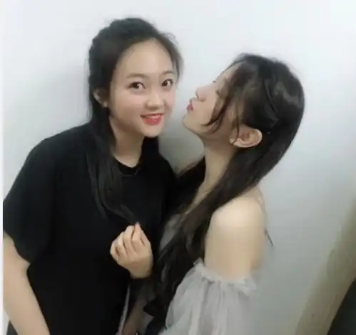 圆脸变小v脸林妙可晒近照颜值高了不少