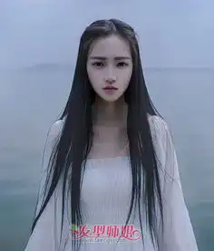 发型女生中长发怎么扎头发少中长发发型图片发型师姐
