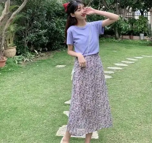测试与异性逛街,你想要穿哪套衣服测你给异性的第一印象