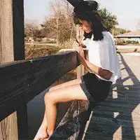 帮我找些这种类型的头像谢谢