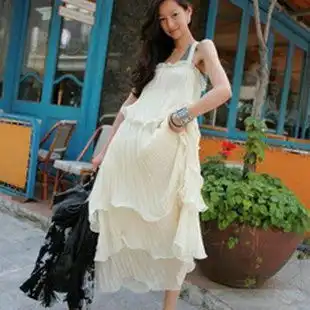 夏女新款波西米亚舞动的青春唯美吊带雪纺连衣裙