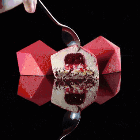 建筑系美女学霸做蛋糕红遍ins,她那些高级感的作品,你可以自己做了