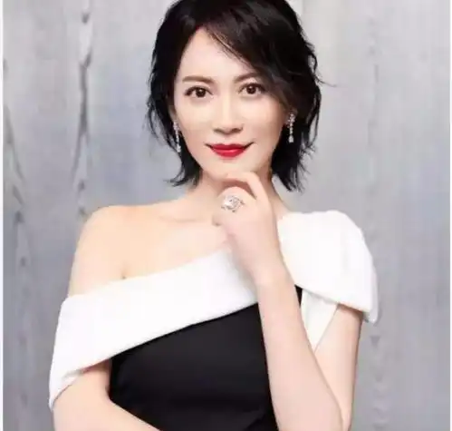 非常聪明能干有气质的三生肖女,男人不要错过了