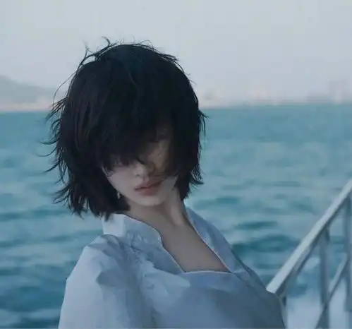 小八卦,周冬雨,景甜,余生,刘诗诗倪妮,杨幂网易订阅