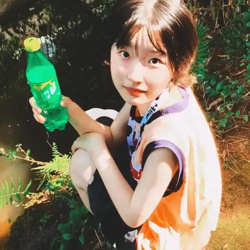 一组真人胶片女生头像,请签收