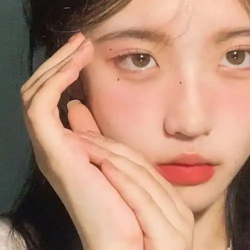 优质精选小众温柔甜美女生头像39
