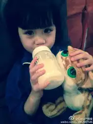 钟丽缇女儿考拉获封新萌主与韩小野似twins