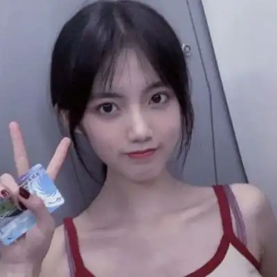 搞笑头像女生简单干净新