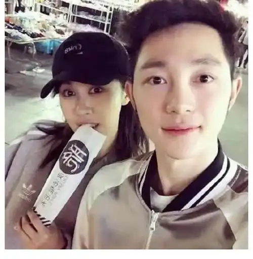 女海王再次上演花滑教练出轨女学生,曾与李菲儿传出恋情