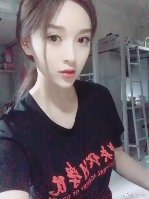 甜美系星二代优质向小童星,中戏表演系17级新生女生第二弹