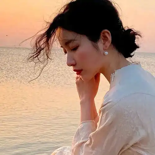 怎么会有这么好看的女生头像呢