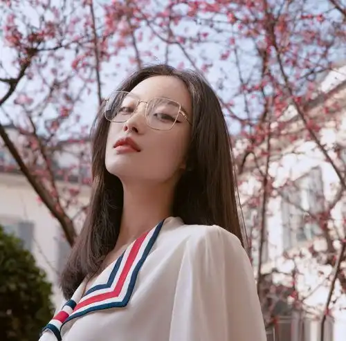 暗黑酷炫女生头像乔欣倪