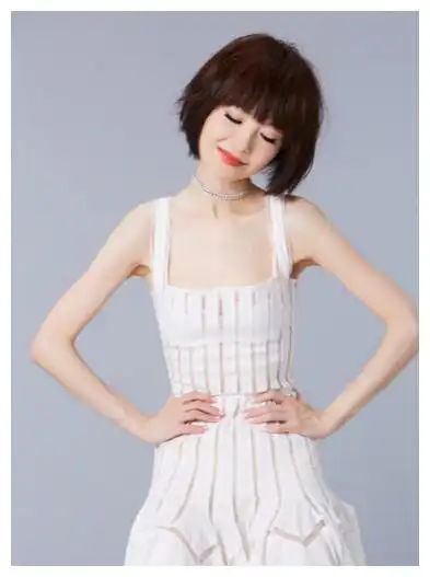 鲁豫年轻美照被曝出,原来是个大美女,跟现在的鲁豫没法比