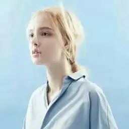 求这张情头的男生那张