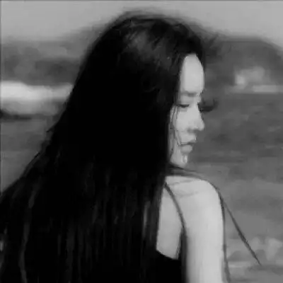 黑白头像高清女生头像