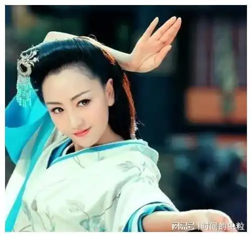 她是圈内最懒女星,拍戏迟到颁奖懒得去,却不愁没戏拍