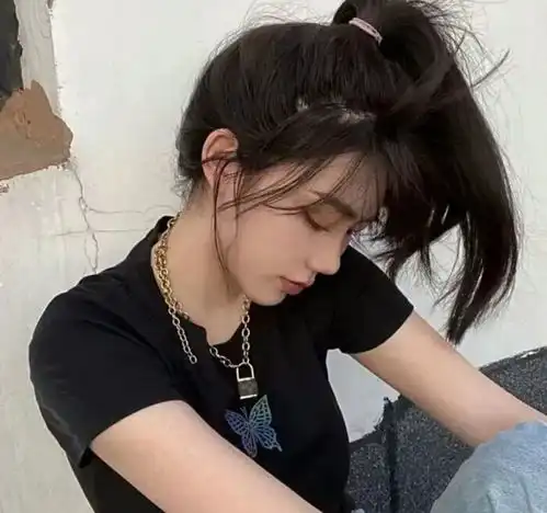 优质女头图一吻便颠倒众生