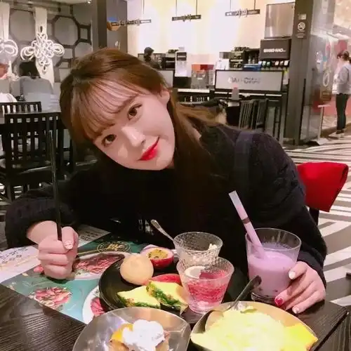 有福气的微信头像女生便