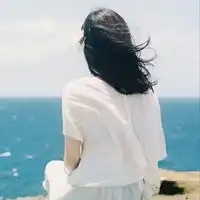 女士背影微信头像很酷的中年女士背影头像