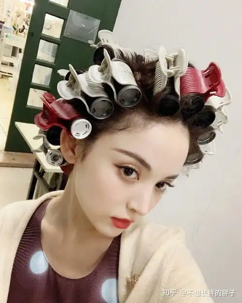 娜扎的颜值是不是也快崩了