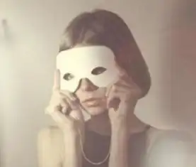 这5个表现,说明现任还忘不了前任