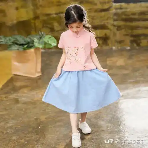 牛年孩子起名改名,简单顺口儒雅大气的女孩名字