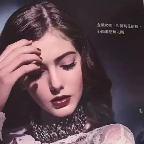 她的照片美到被网友误以为是动画,这才是真正的小仙女