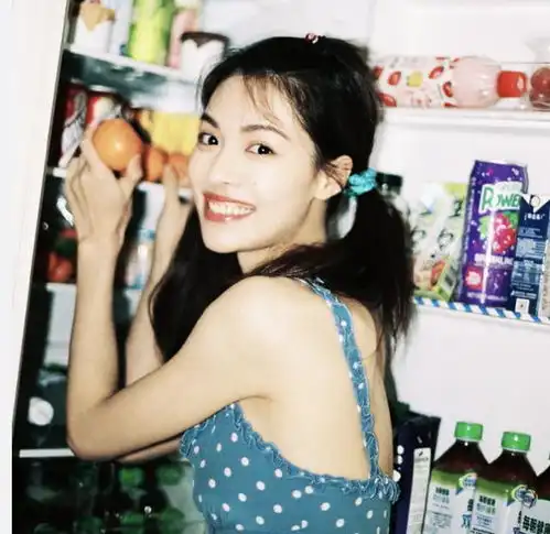 芳华三周年,冯女郎的多面人生新时代女性,只取悦自己