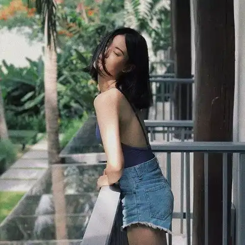 纯欲风是什么现在流行带有小叛逆的文艺美