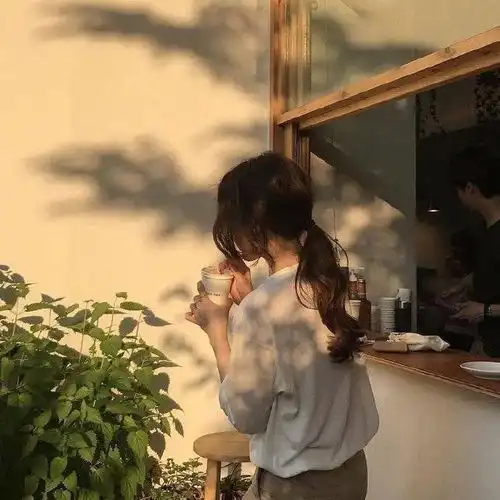 适合晚上发的优质句子,简短精湛,越看越喜欢